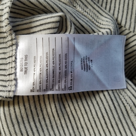 Vol-Com mock turtleneck crop top - Picture 4 of 8